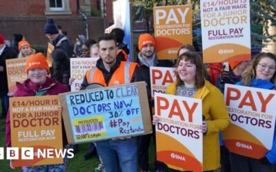 Junior doctors' strike: Thousands of NHS appointments hit by walkout